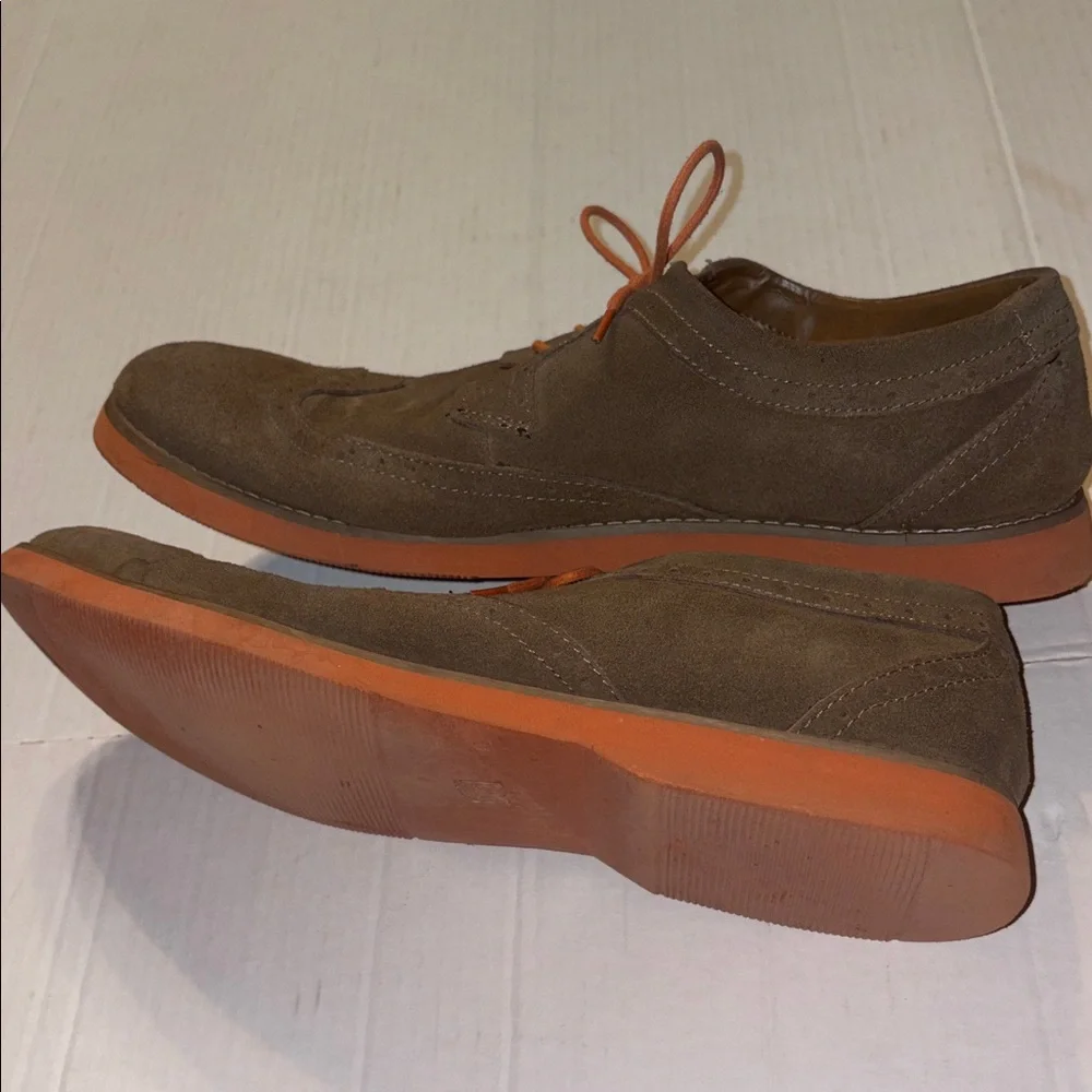 Perry Ellis portfolio light brown or tan suede shoes size 14.